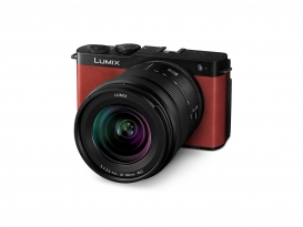 Panasonic Lumix S9 + 20-60mm Crimson Red